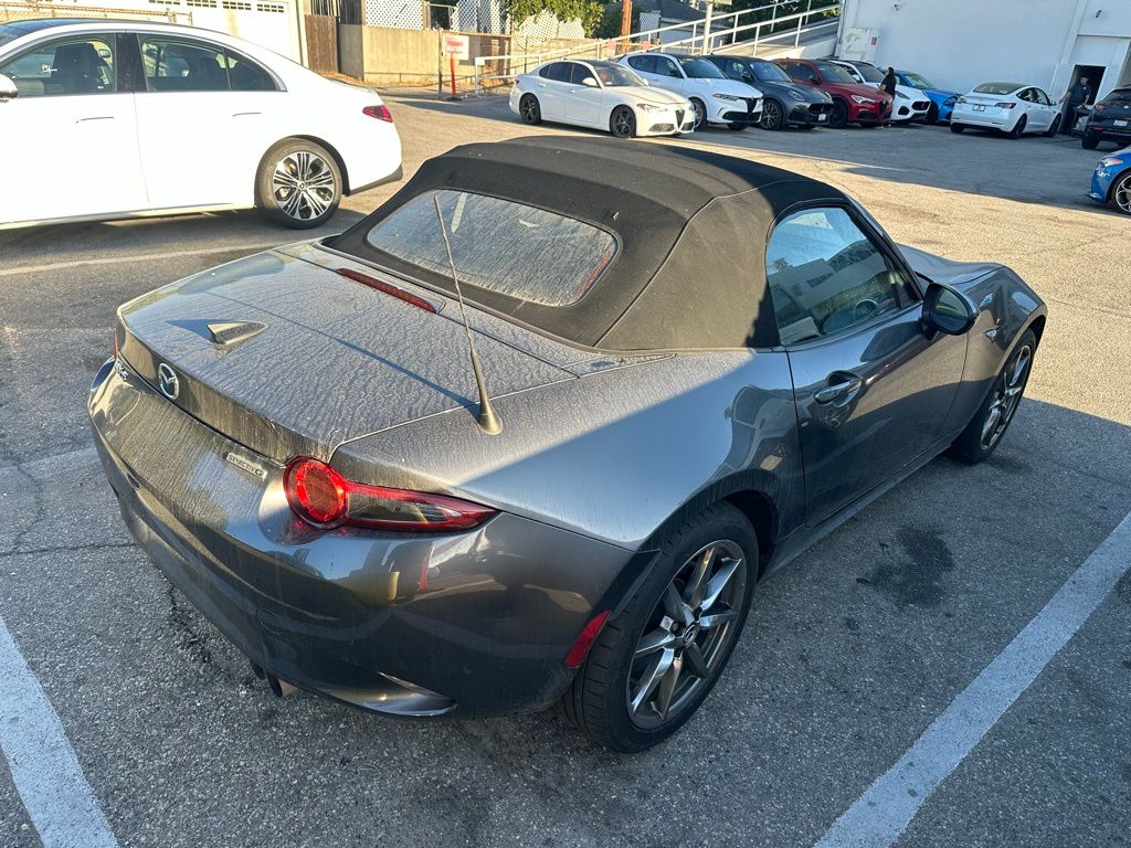 2022 Mazda MX-5 Miata Miata Grand Touring photo 3