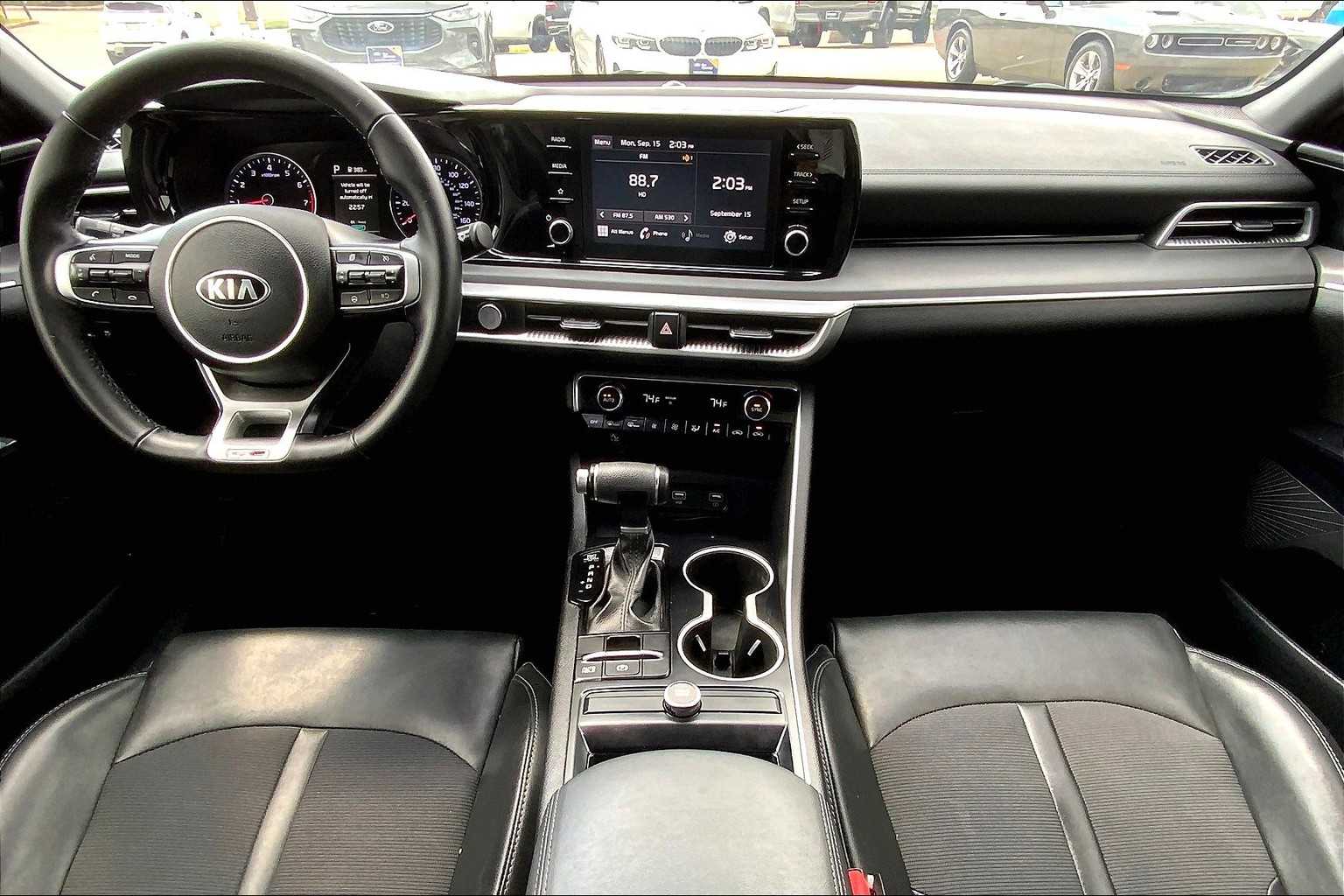 2021 Kia K5 GT-Line photo 11