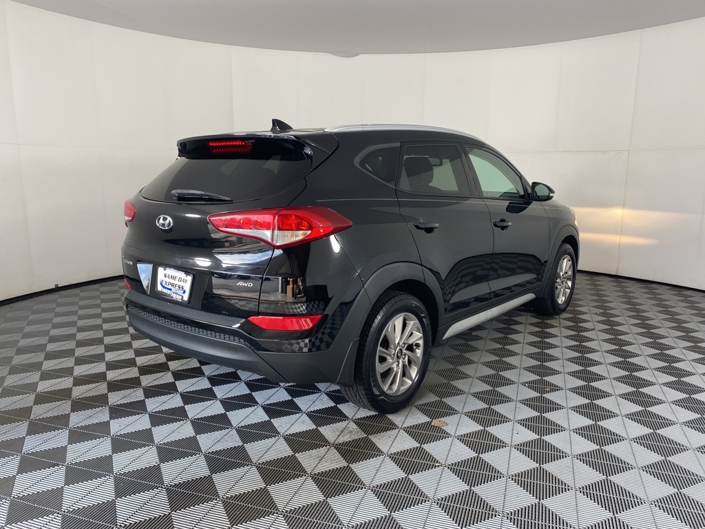 2017 Hyundai Tucson SE Plus photo 8