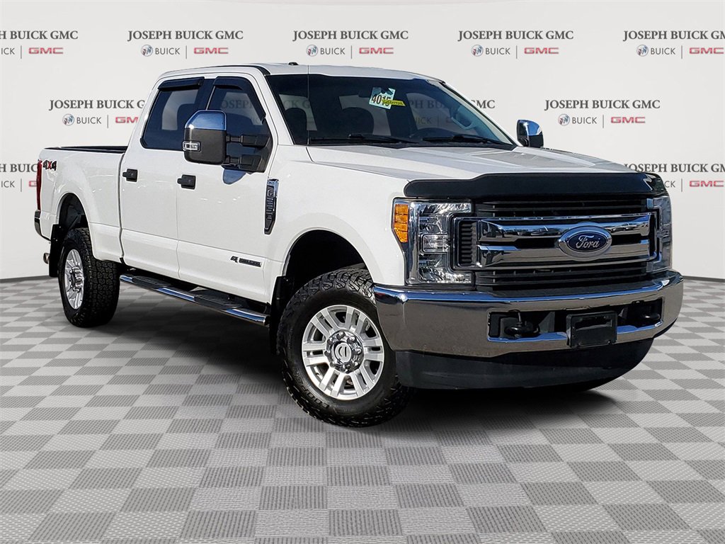 2017 Ford F-250 Super Duty XLT