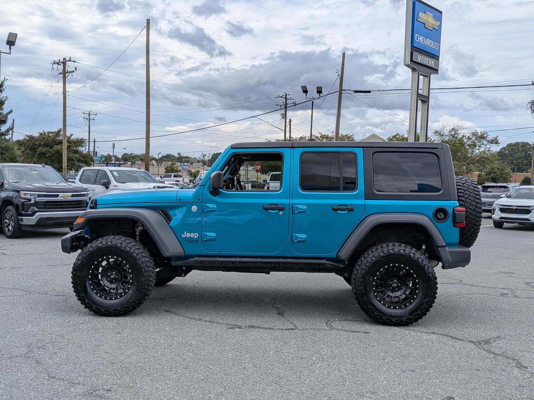 2020 Jeep Wrangler Unlimited Sport S photo 2