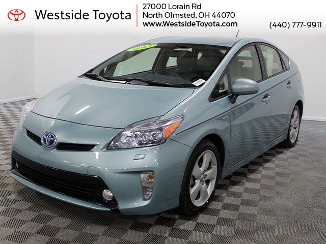 2013 Toyota Prius Five's photo
