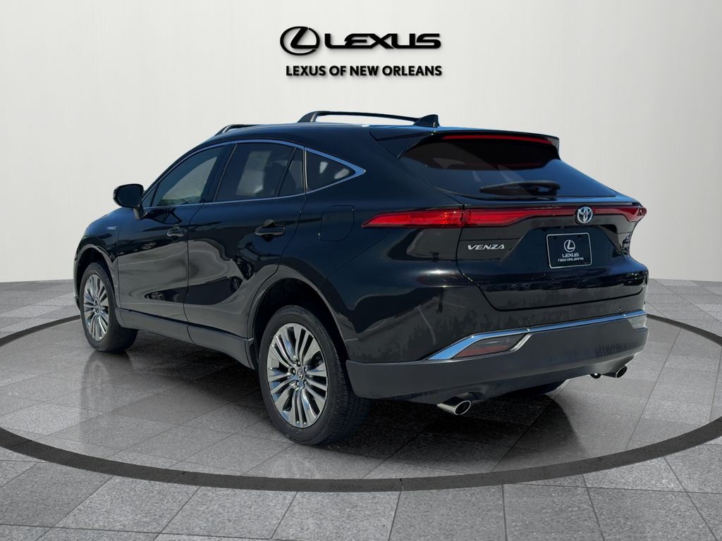 2021 Toyota Venza XLE photo 5