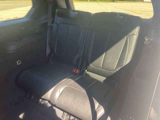 2023 Jeep Grand Cherokee Overland photo 17