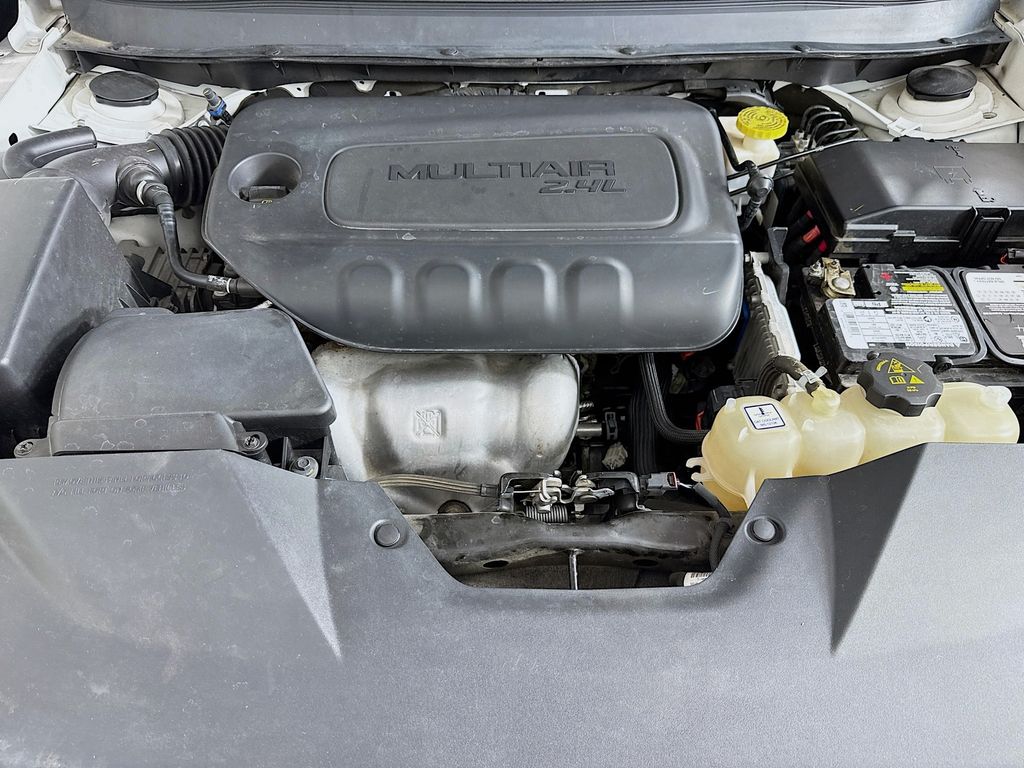 2019 Jeep Cherokee Latitude photo 33