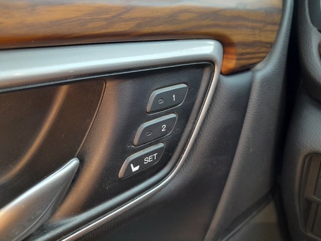 2018 Honda CR-V Touring photo 37