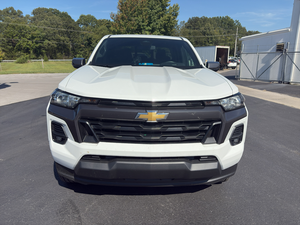 2024 Chevrolet Colorado LT photo 4