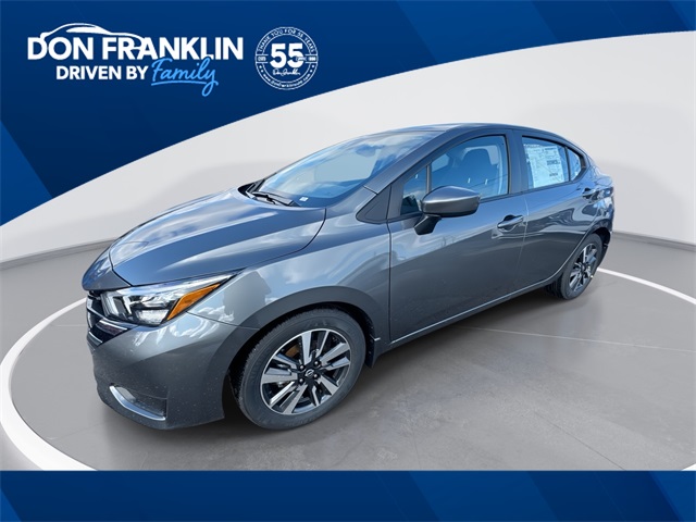 2025 Nissan Versa SV's photo