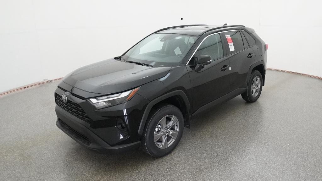 2025 Toyota RAV4 XLE FWD