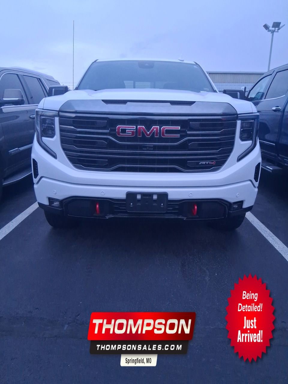 2024 GMC Sierra 1500 AT4's photo