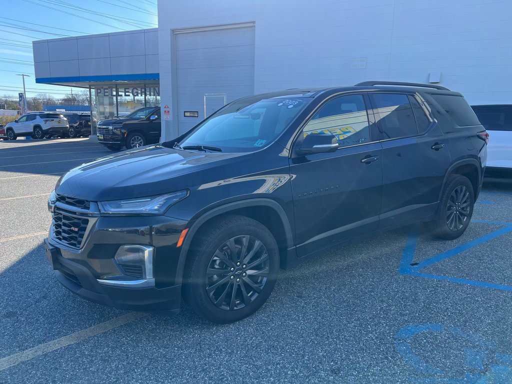 2023 Chevrolet Traverse RS photo 3