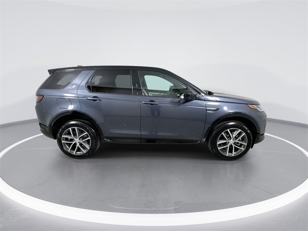 2025 Land Rover Discovery Sport SE photo 9