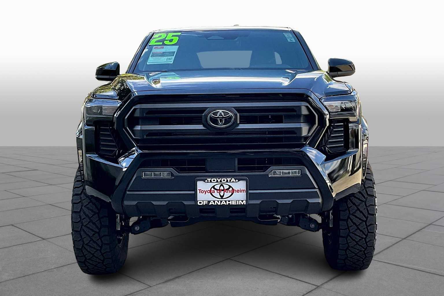 2025 Toyota Tacoma SR5 4x4 Double Cab photo 3