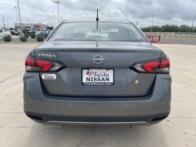 2025 Nissan Versa S photo 4