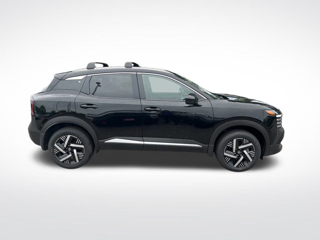 2025 Nissan Kicks SV photo 2