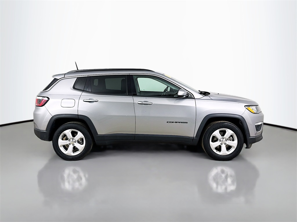 2018 Jeep Compass Latitude photo 12