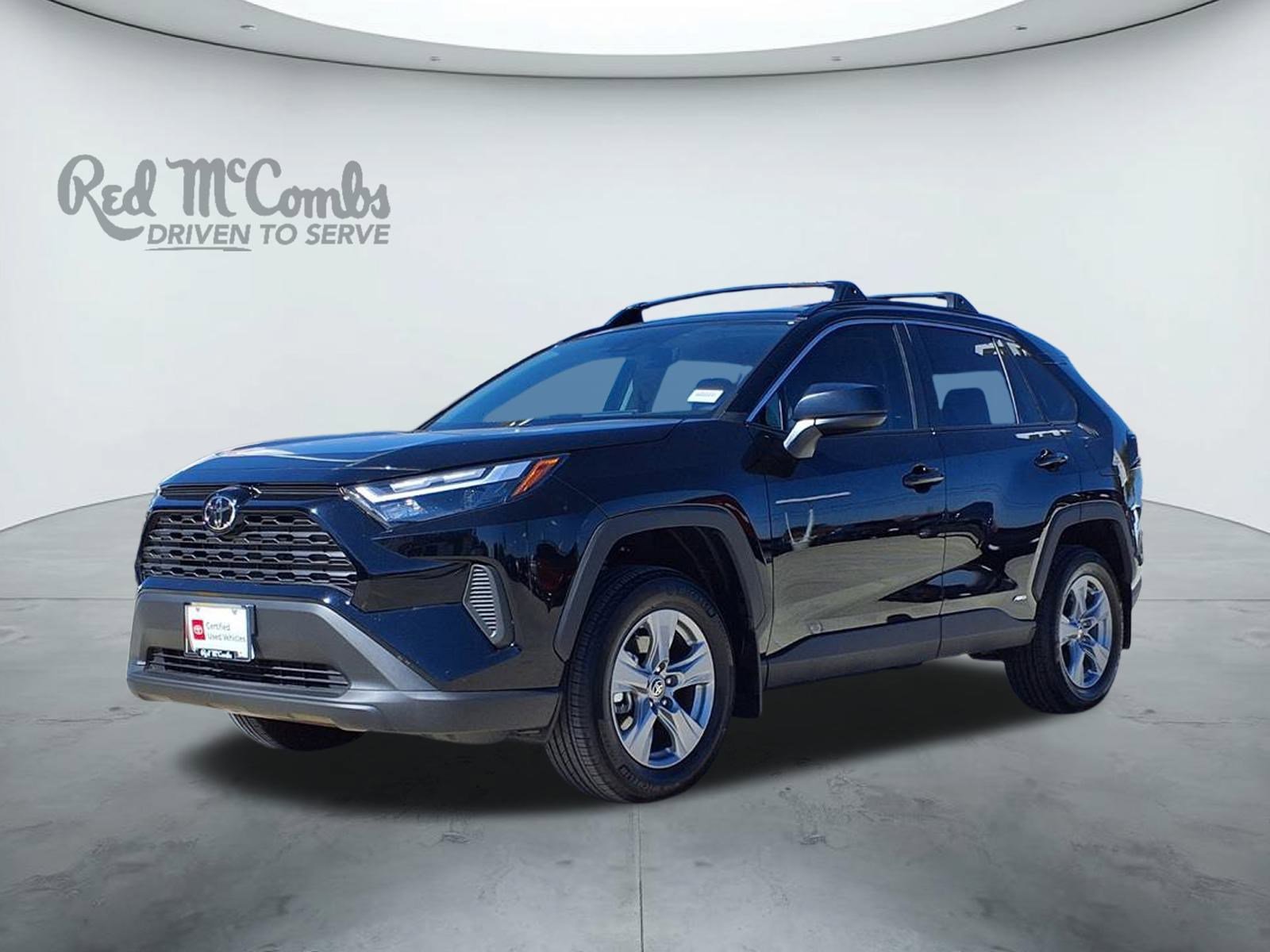 2025 Toyota RAV4 LE's photo