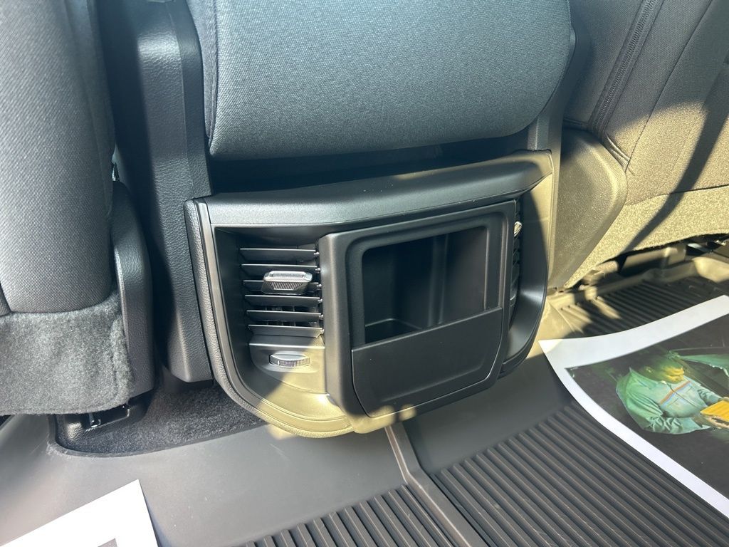 2026 Ram 1500 Tradesman photo 13