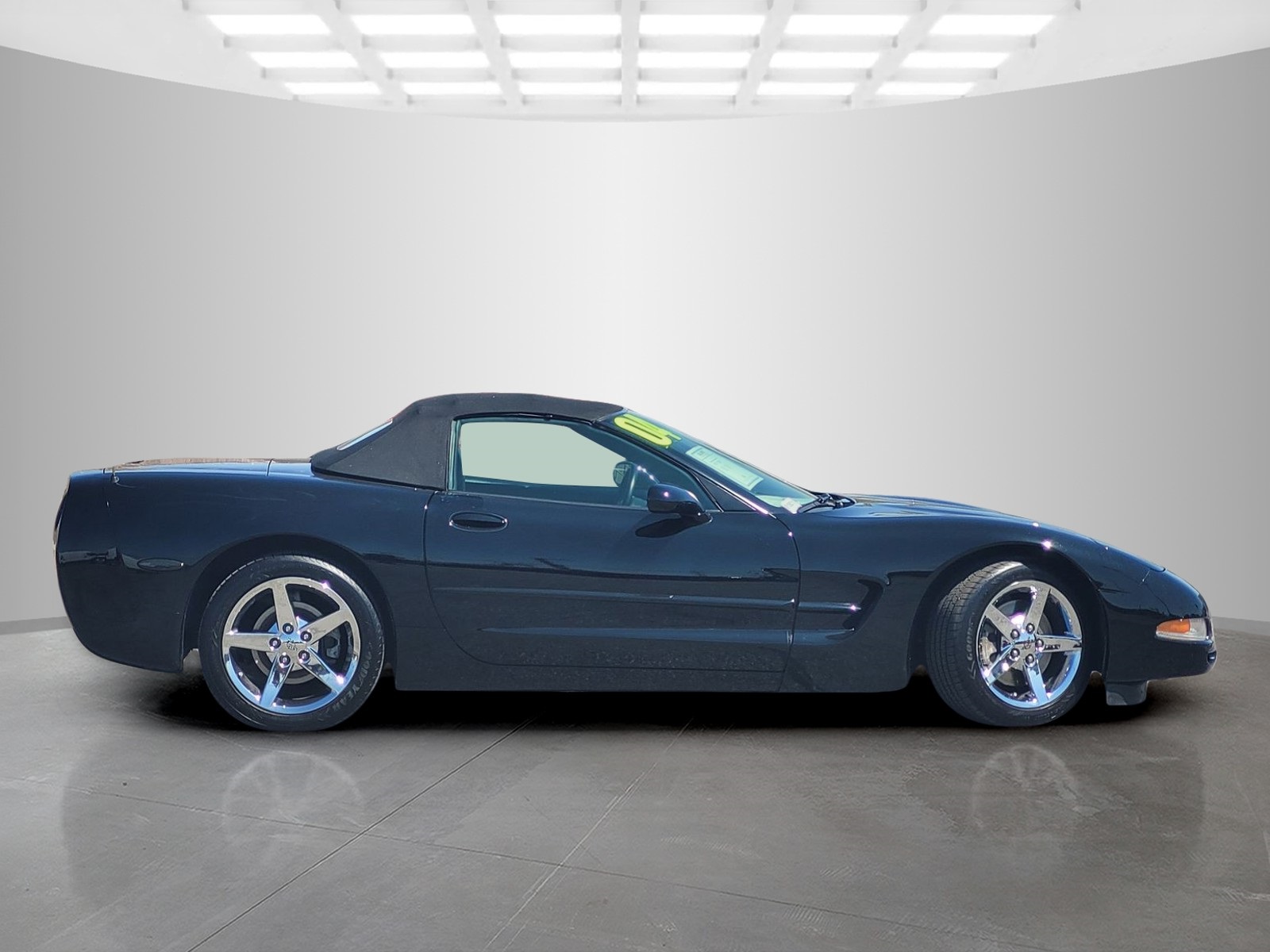 2004 Chevrolet Corvette Base Convertible photo 3