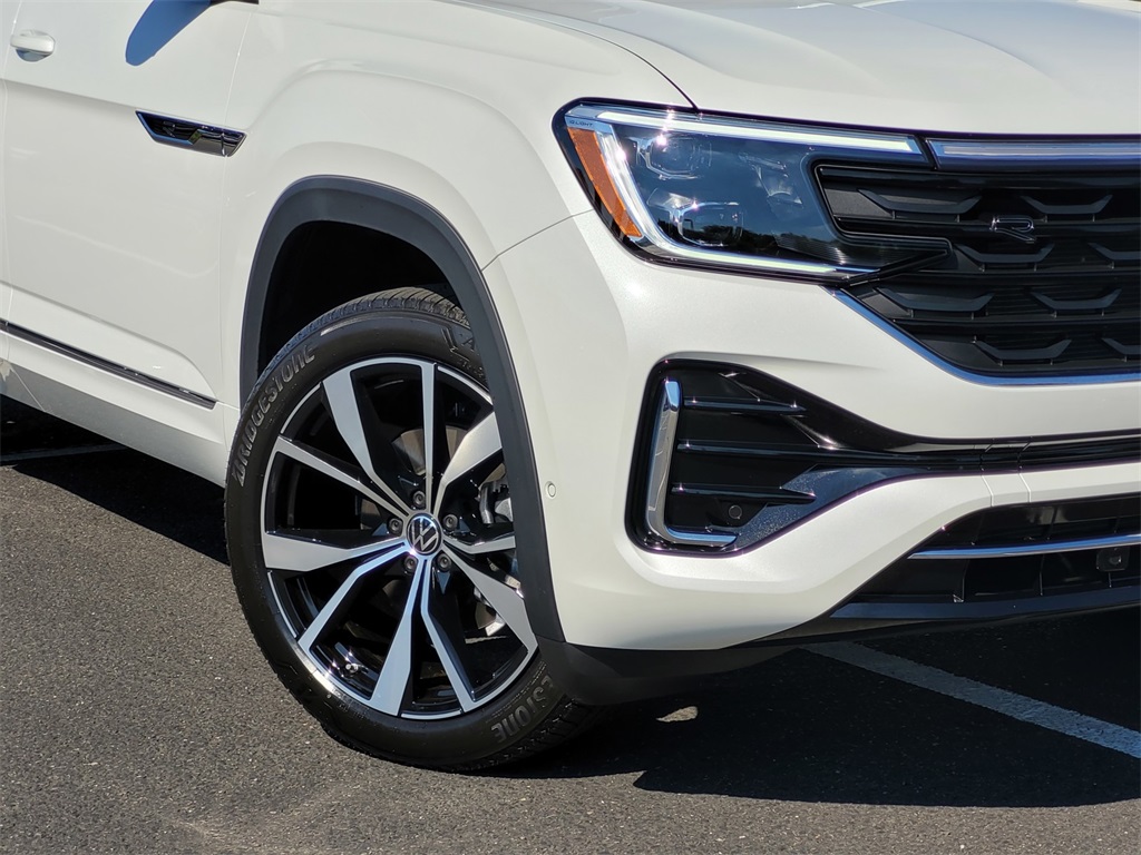 2026 Volkswagen Atlas SEL Premium R-Line photo 3