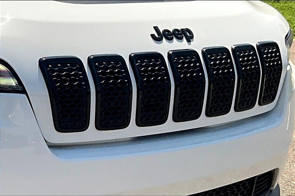 2022 Jeep Cherokee X photo 26