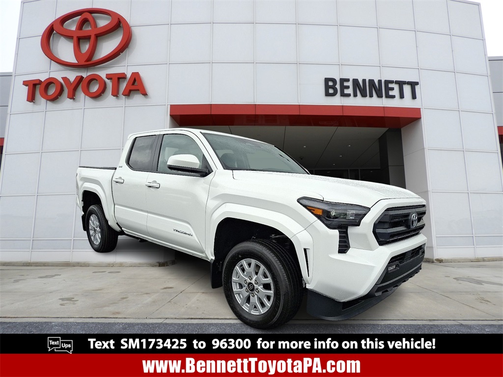 2025 Toyota Tacoma SR5's photo