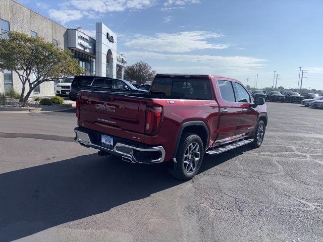 Used 2022 GMC Sierra 1500 SLT with VIN 3GTUUDED4NG601262 for sale in Luverne, Minnesota