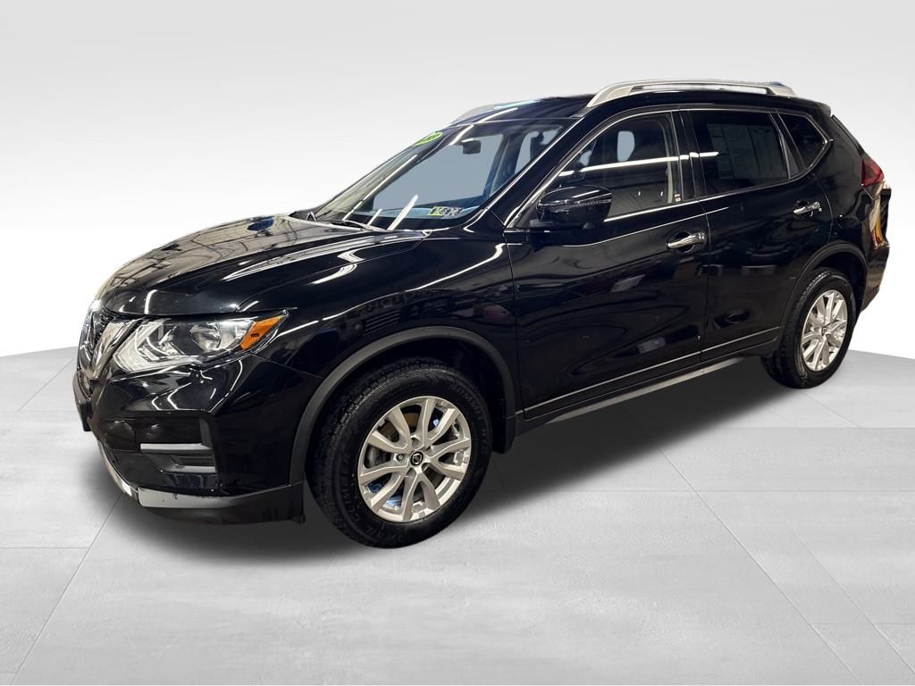 2018 Nissan Rogue SV photo 2