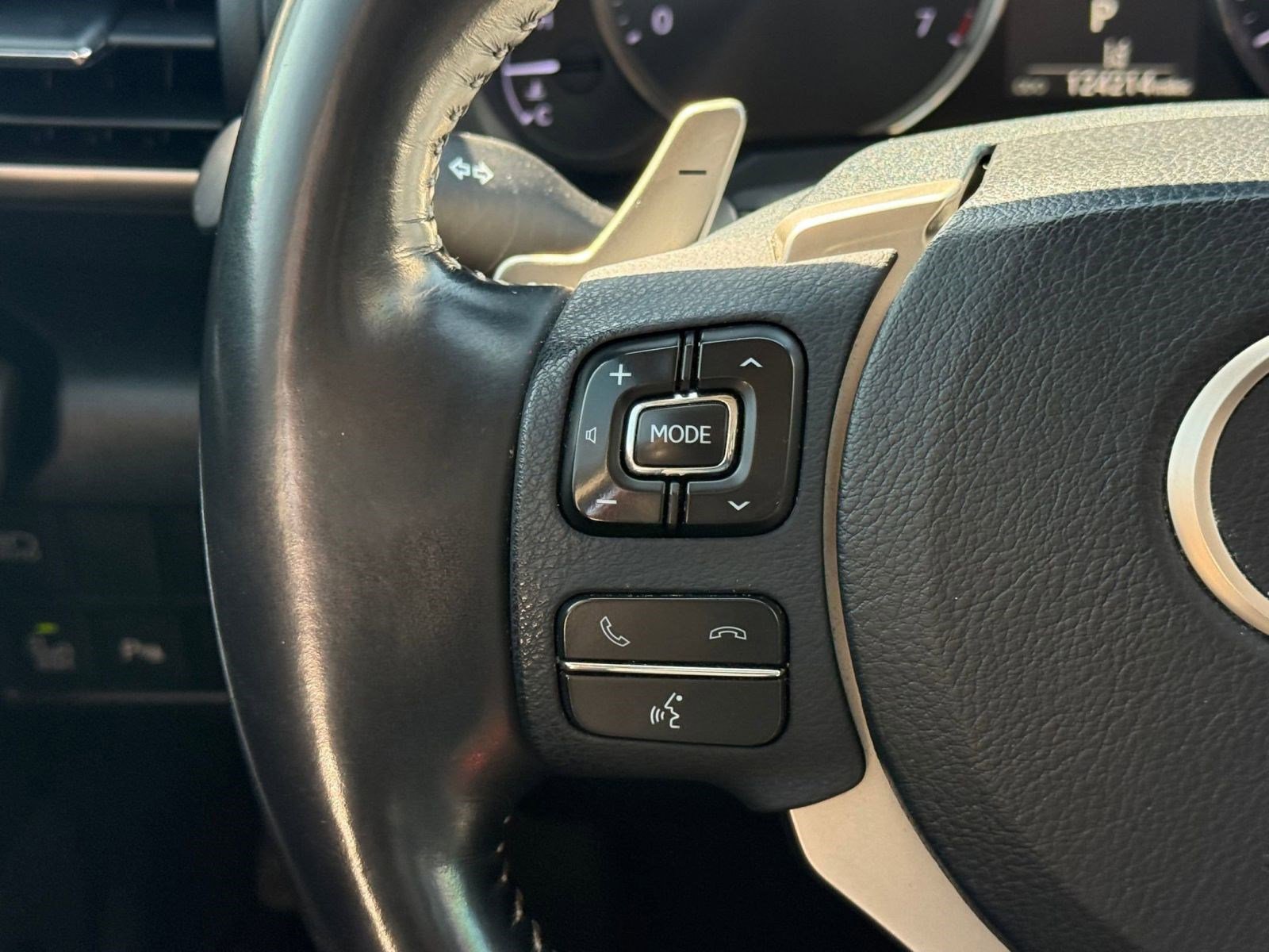 2019 Lexus IS 300 photo 15