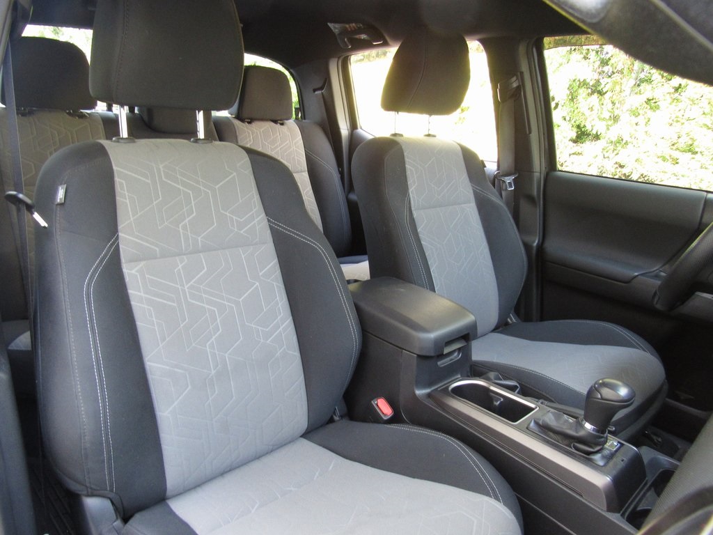 2023 Toyota Tacoma TRD Off-Road photo 22