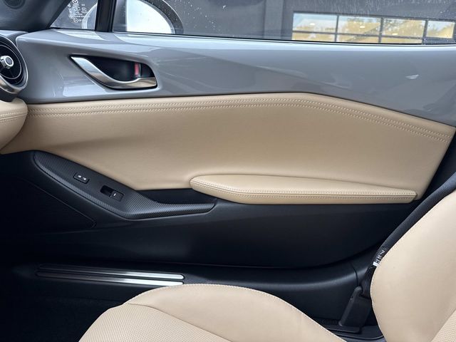 2025 Mazda MX-5 Miata Miata Grand Touring photo 18