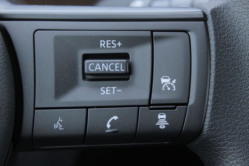 2025 Nissan Kicks S photo 23