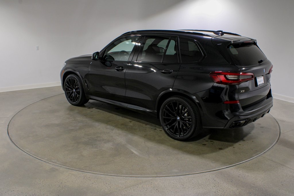 2023 Bmw X5 M50i photo 2