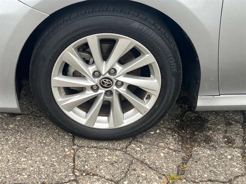 2023 Toyota Camry LE photo 24