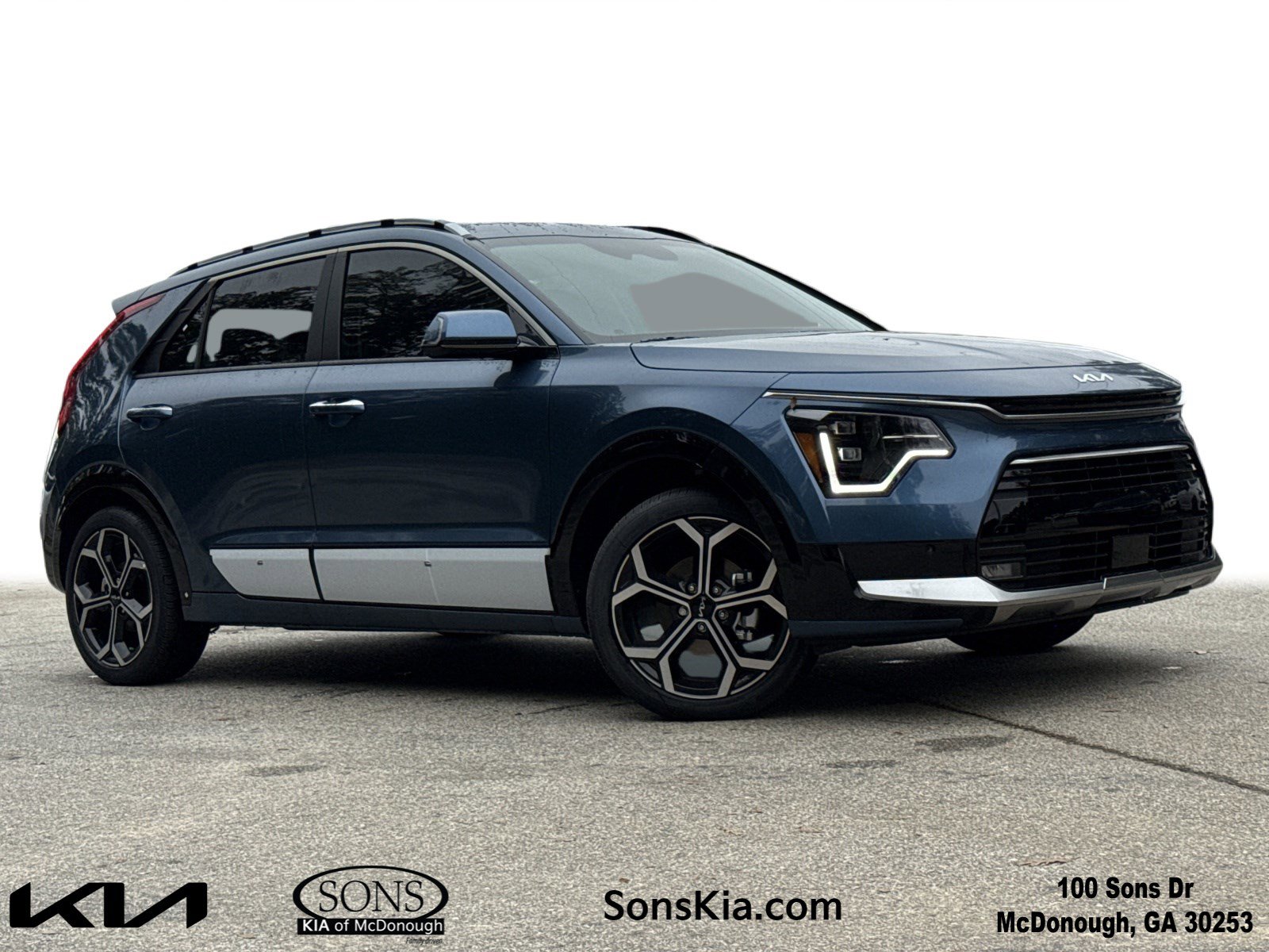 2025 Kia Niro SX Touring's photo