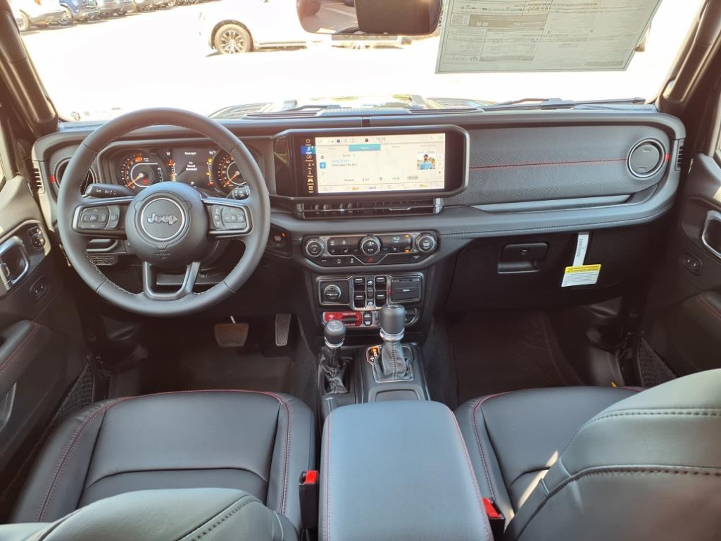2025 Jeep Wrangler Rubicon photo 27
