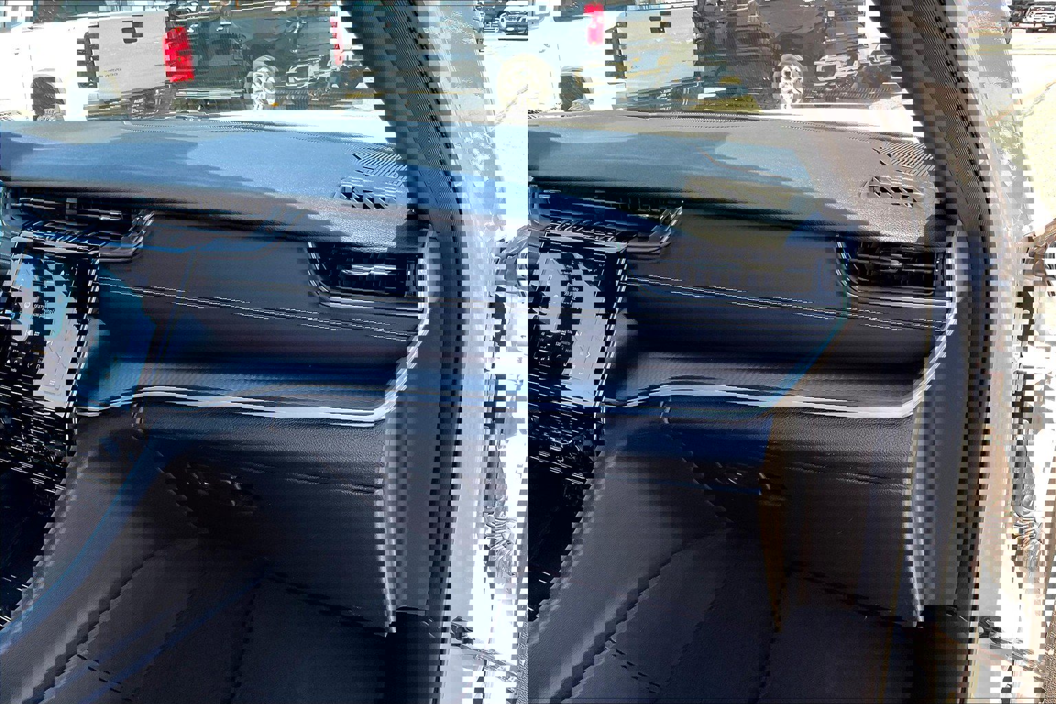 2023 Jeep Grand Cherokee Altitude photo 13