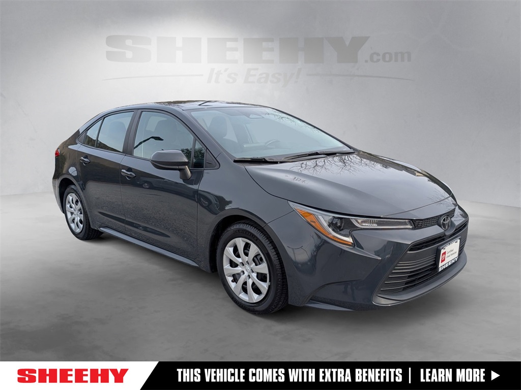 2023 Toyota Corolla LE's photo