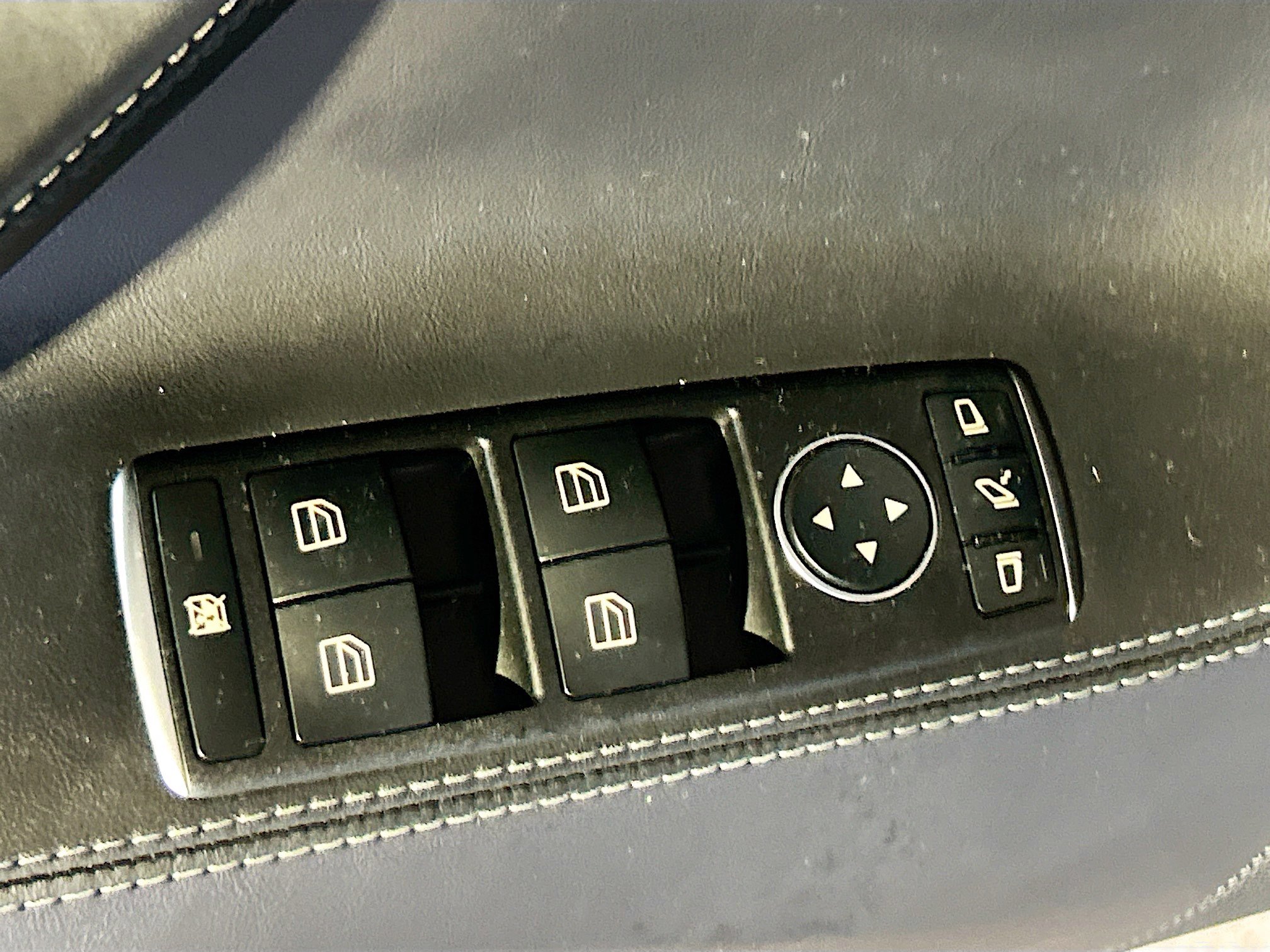 2021 Tesla Model S Long Range AWD photo 14