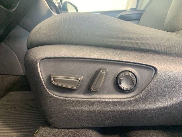 2021 Toyota RAV4 Hybrid XLE photo 20