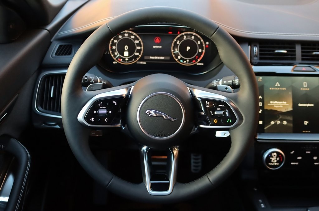 2024 JAGUAR PACE P250 - Image 13