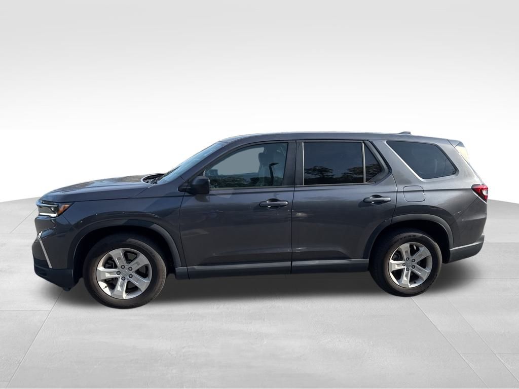 2023 Honda Pilot LX photo 3