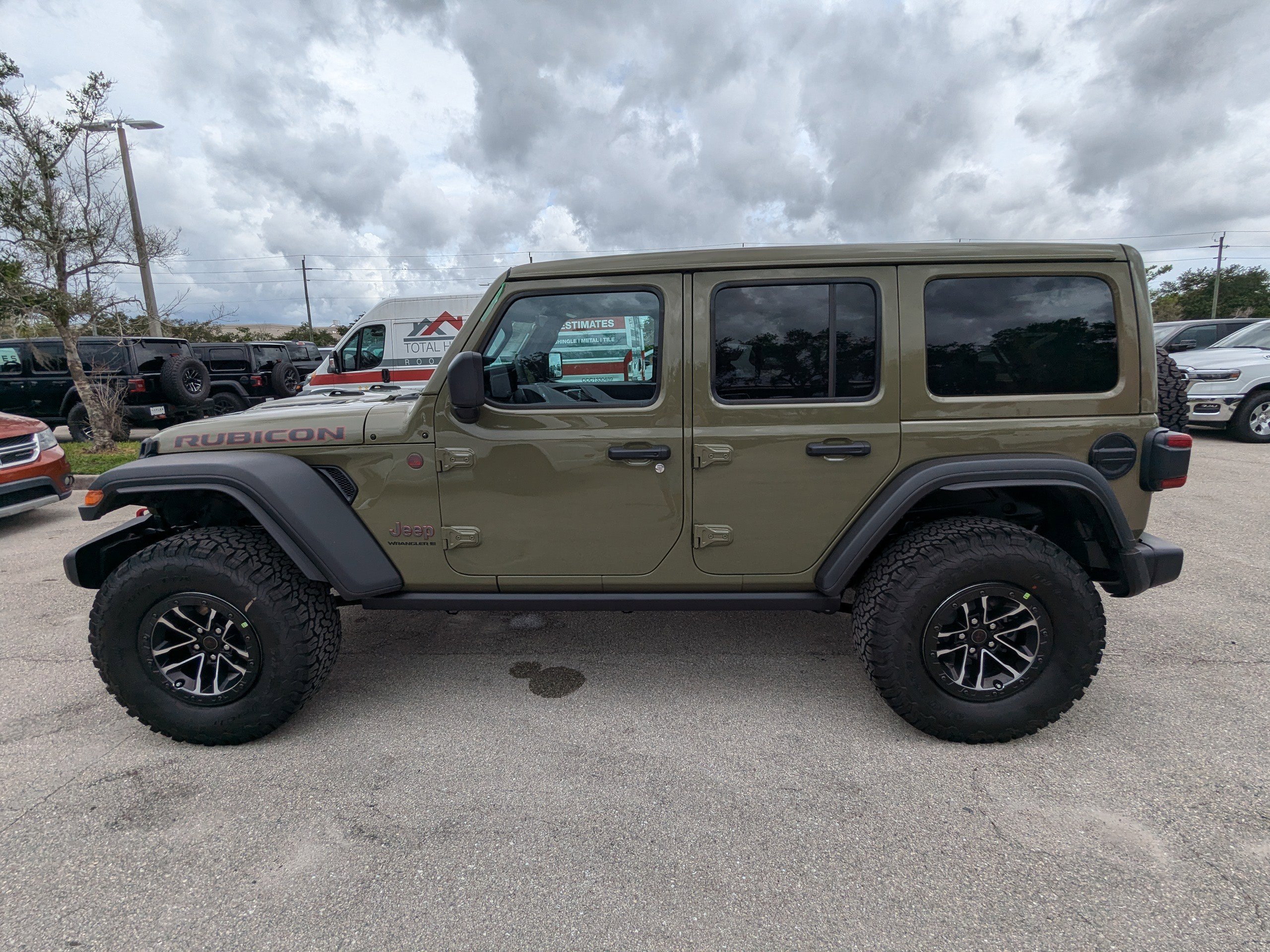 2025 Jeep Wrangler Rubicon photo 7