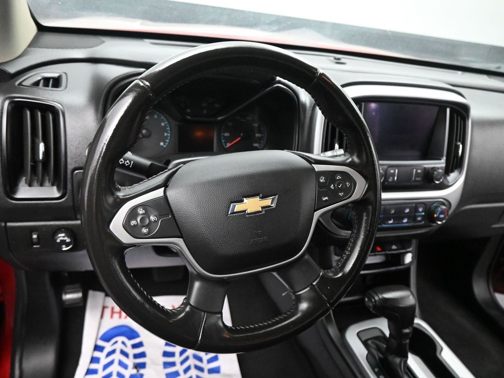 2021 Chevrolet Colorado LT photo 5