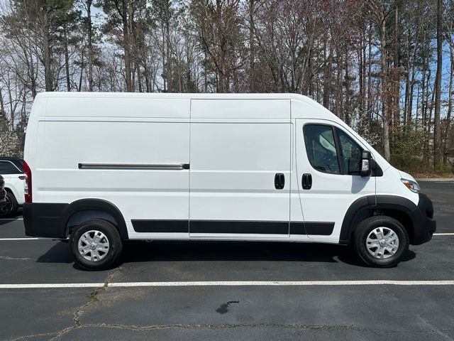 2025 Ram ProMaster 2500 Cargo Van photo 2