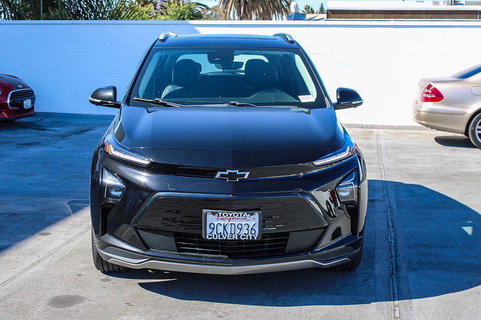 Used 2022 Chevrolet Bolt EUV Premier with VIN 1G1FZ6S00N4133043 for sale in Culver City, CA