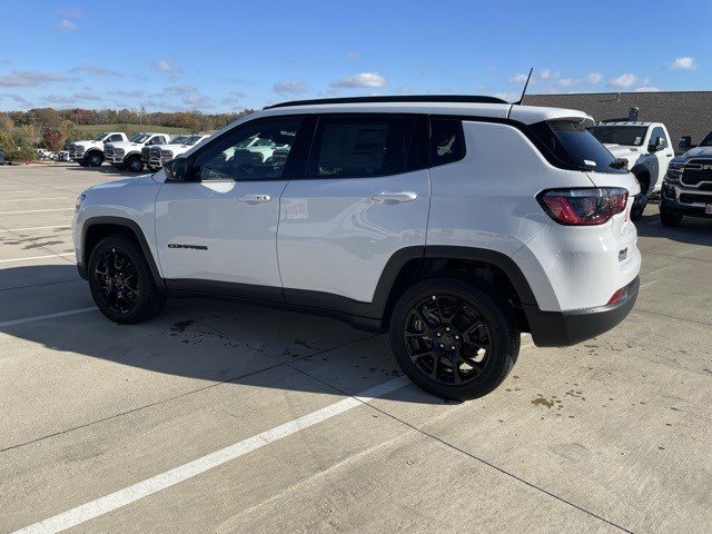 2026 Jeep Compass Altitude Special Edition's photo