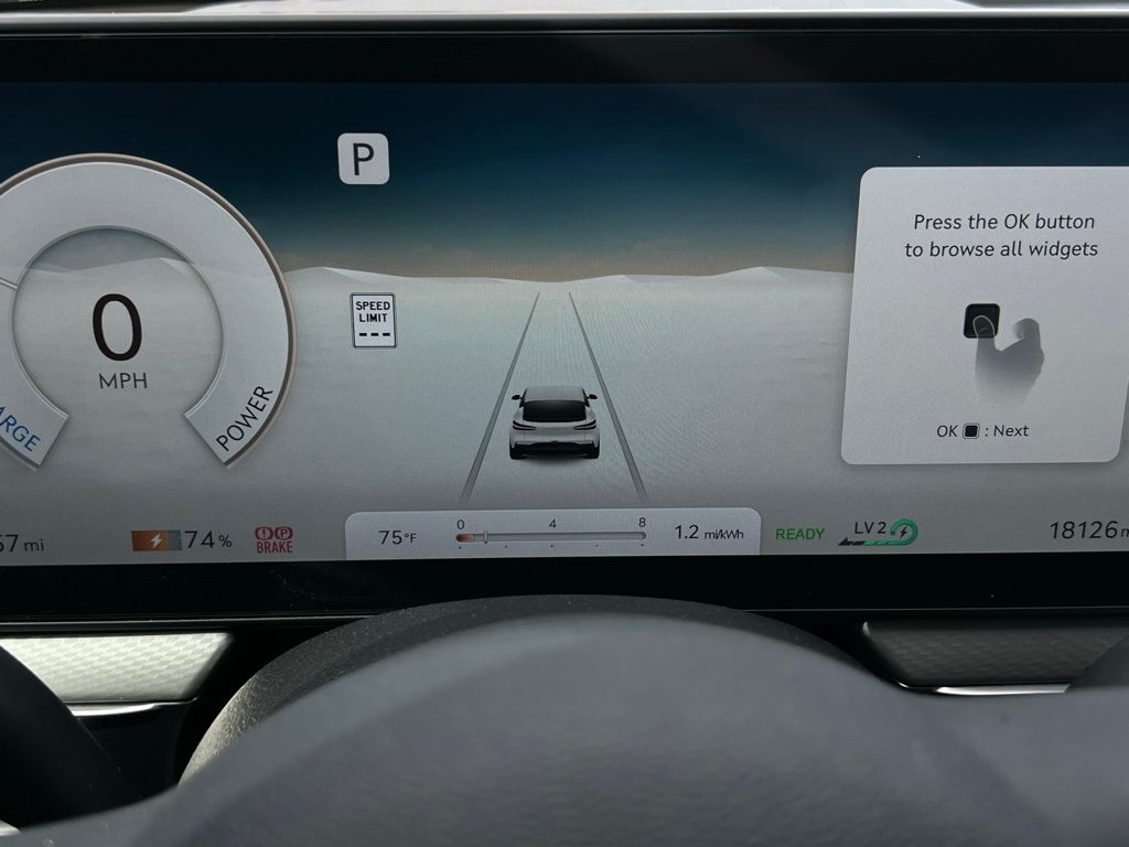 2024 Genesis GV60 RWD photo 13
