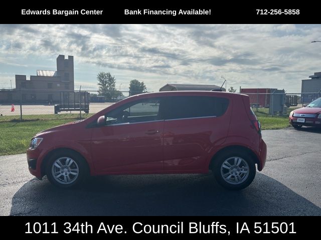 2016 Chevrolet Sonic LT photo 5