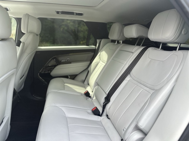 2023 Land Rover Range Rover Sport SE photo 17